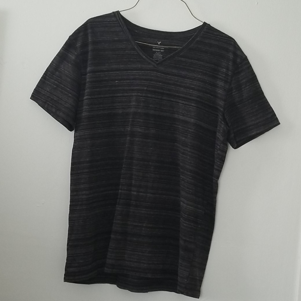 American Eagle shirt